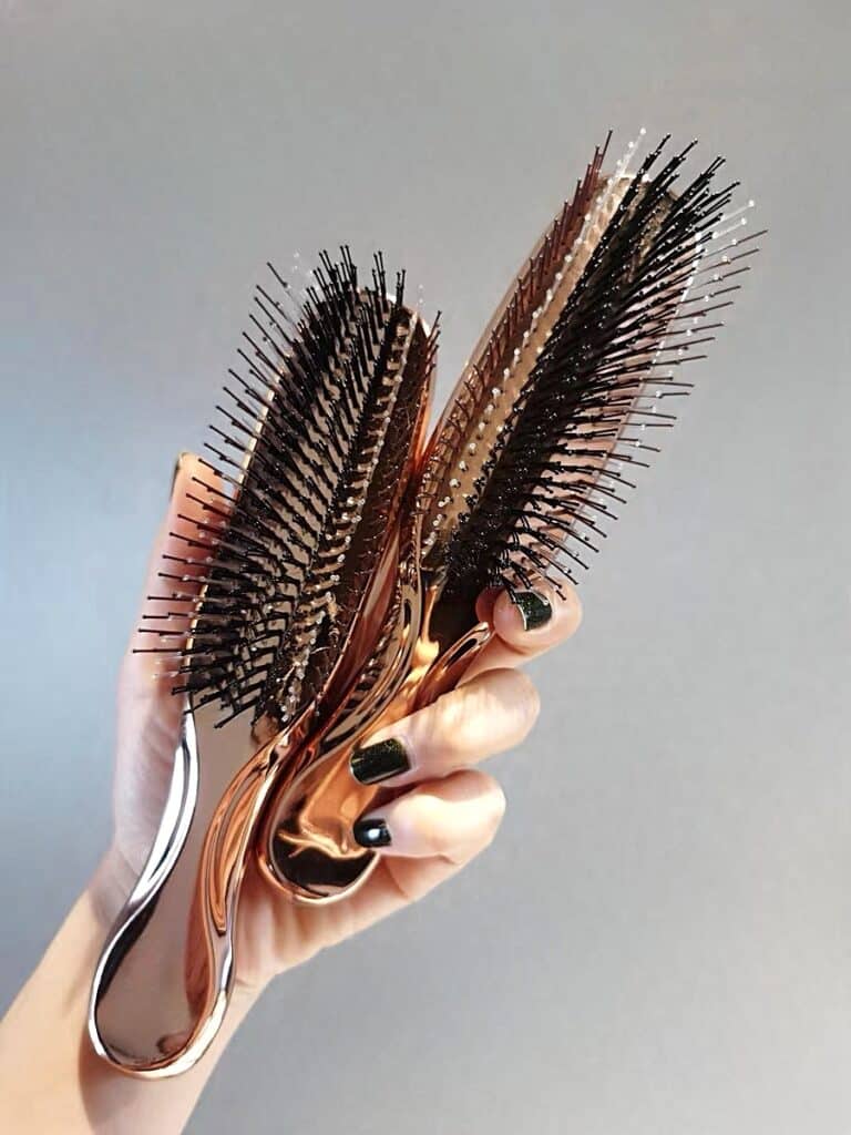 Brosse à cheveux démelante