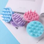 brosse de massage stimulante pour le cuir chevelu