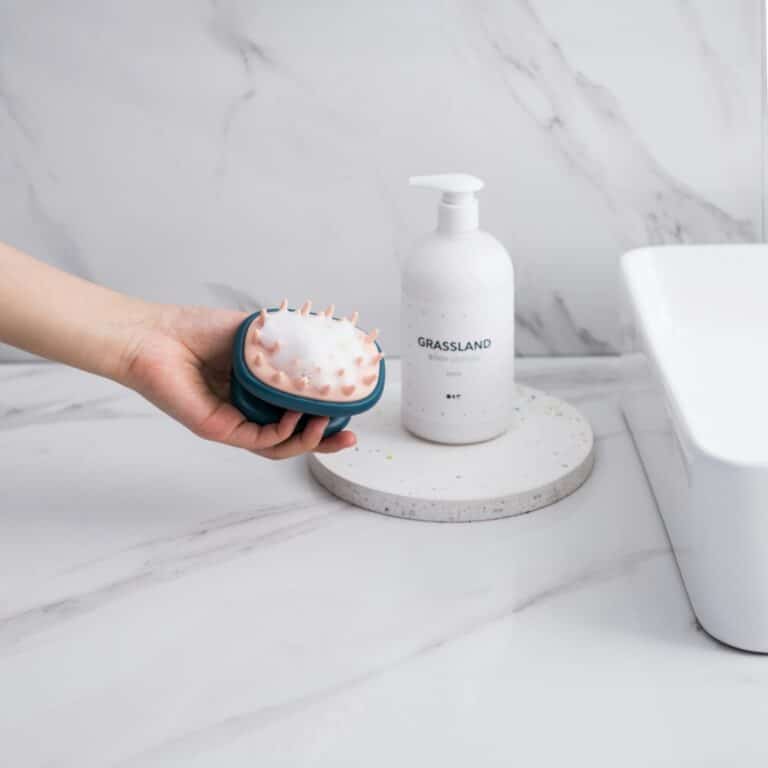Brosse de Massage du cuir chevelu en Silicone, peigne de shampoing, brosse à eau de douche, bain de cheveux, SPA, brosse à saisir les pellicules 23