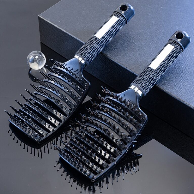brosse à cheveux demelante